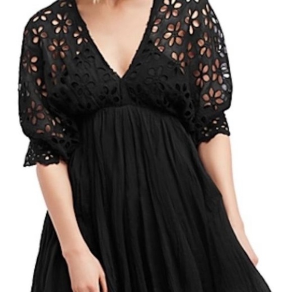 FREE PEOPLE Bella Note Eyelet Boho Dress. - Picture 3 of 5